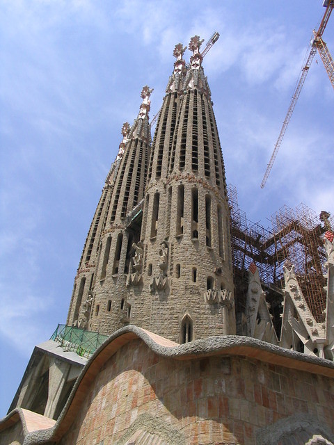 35 The other side of La Sagrada Familia